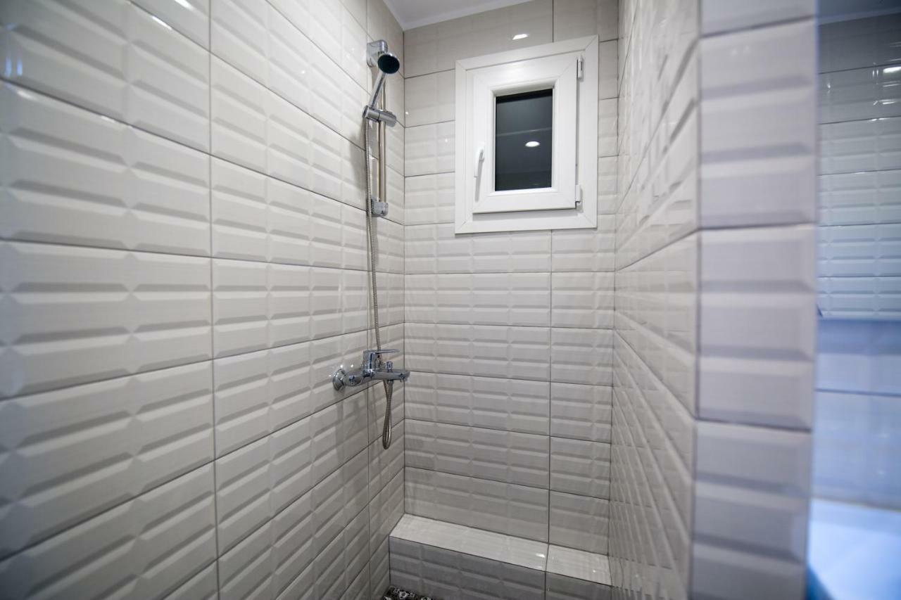 White Lux Apartment For 2 Vipgreece Athen Exterior foto
