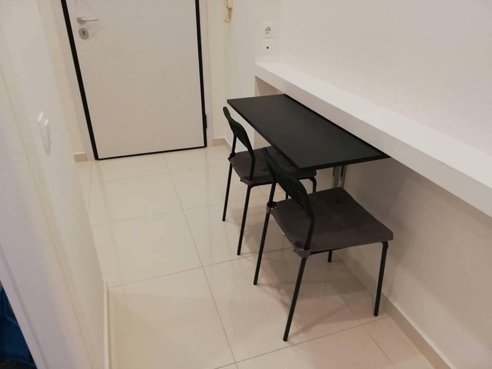 White Lux Apartment For 2 Vipgreece Athen Exterior foto